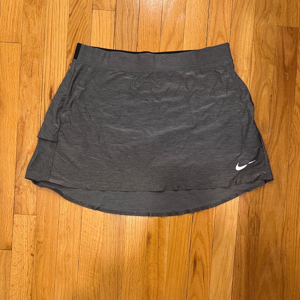 Nike Women’s Gray Tennis Skirt Size M